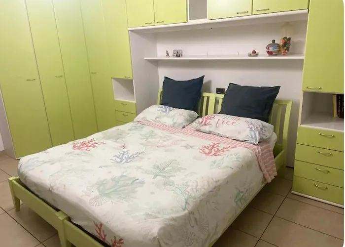 La Sara Indirizzo Via Serafino Calindri N 1 3*