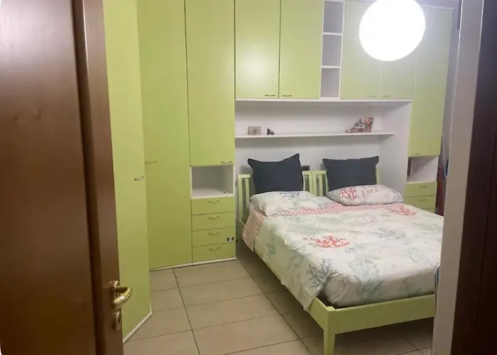 فندق مبيت وإفطار La Sara Indirizzo Via Serafino Calindri N 1 3*