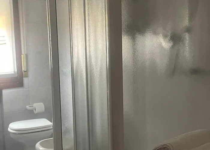 La Sara Indirizzo Via Serafino Calindri N 1 3*